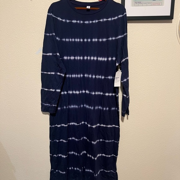 NWT! Old Navy Navy and White Tie-Dye Maxi Dress size XXL - Picture 1 of 5